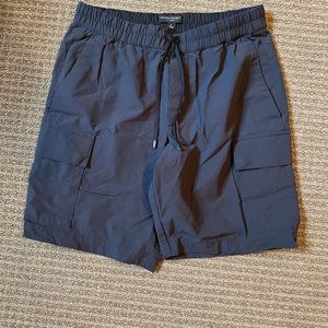 Banana Republic Men’s Shorts Cargo Black Water Resistant Black Size Small